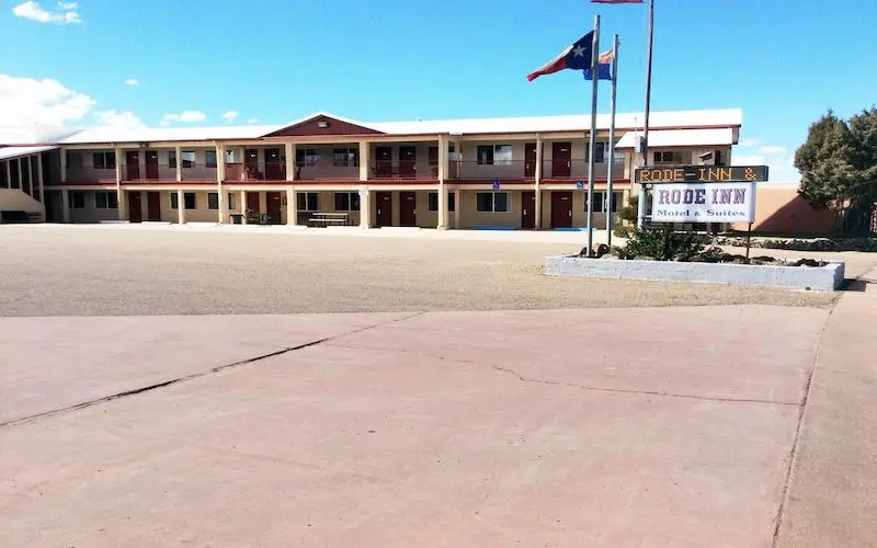 Two Independent Hotels, Springerville, AZ